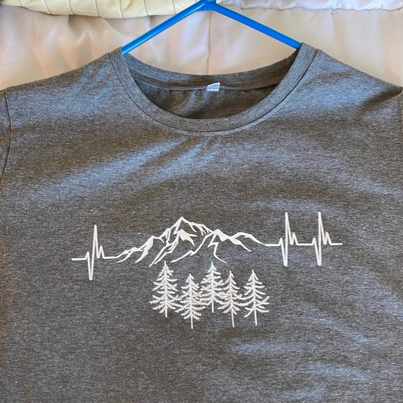 Gray women’s tshirt. Mountains. Pine trees. Life line. Heartbeat.  Runs small. - Picture 1 of 9